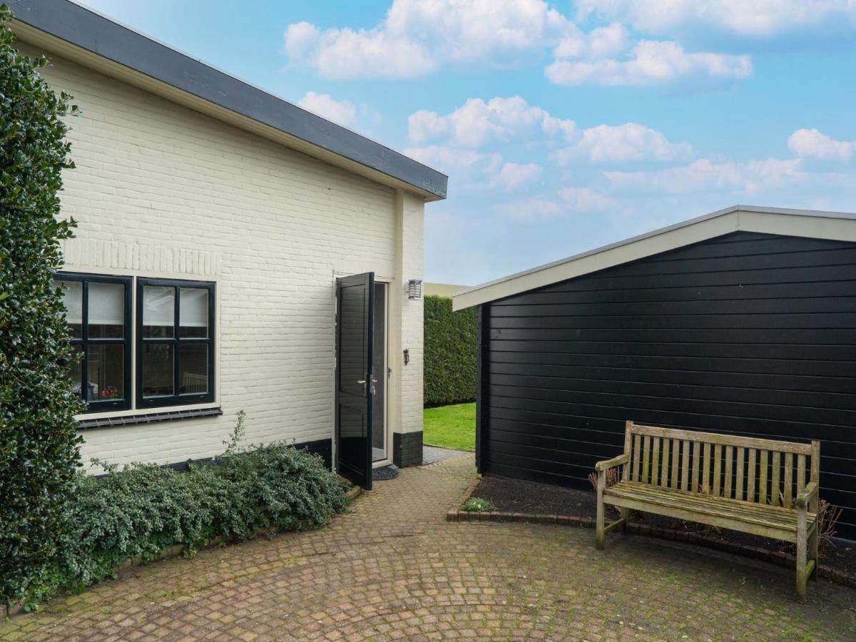 Quaint Summer Holiday Home In Egmond Binnen Экстерьер фото