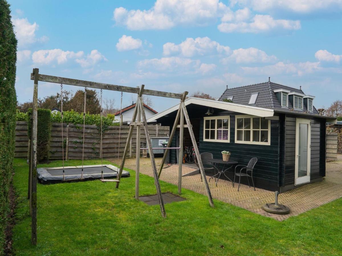 Quaint Summer Holiday Home In Egmond Binnen Экстерьер фото
